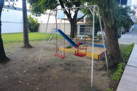 Apartamento à venda com 90m², 2 quartos e 1 vaga Apartamento à venda com 90m², 2 quartos e 1 vagaÁrea comum - Playground
