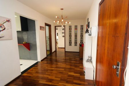 Apartamento à venda com 90m², 2 quartos e 1 vaga Apartamento à venda com 90m², 2 quartos e 1 vagaSala de Jantar