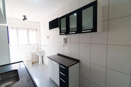 Apartamento para alugar com 60m², 2 quartos e 1 vaga Apartamento para alugar com 60m², 2 quartos e 1 vagaCozinha e Área de Serviço