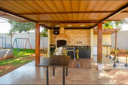 Área comum - Churrasqueira de casa de condomínio à venda com 2 quartos, 76m² em Residencial Brisas do Cerrado, Goiânia