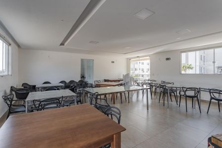 Apartamento para alugar com 50m², 2 quartos e 1 vagaÁrea comum - Salão de festas