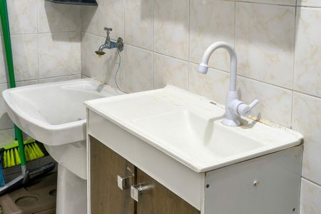 Studio para alugar com 39m², 0 quarto e sem vaga Studio para alugar com 39m², 0 quarto e sem vagaBanheiro