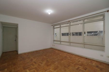Apartamento à venda com 82m², 2 quartos e 1 vaga Apartamento à venda com 82m², 2 quartos e 1 vagaSala