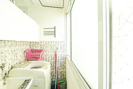 Apartamento à venda com 44m², 2 quartos e 1 vaga Apartamento à venda com 44m², 2 quartos e 1 vagaÁrea de Serviço
