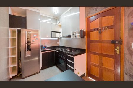 Sala/Cozinha de apartamento para alugar com 1 quarto, 40m² em Vila Araguaia, São Paulo