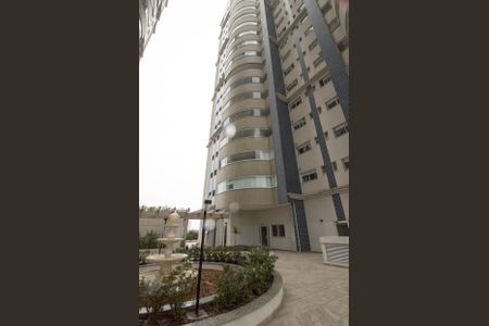 Fachada do bloco de apartamento à venda com 3 quartos, 126m² em Vila Scarpelli, Santo André