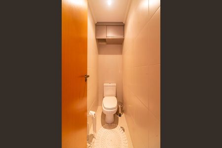 Apartamento à venda com 126m², 3 quartos e 3 vagas Apartamento à venda com 126m², 3 quartos e 3 vagasLavabo