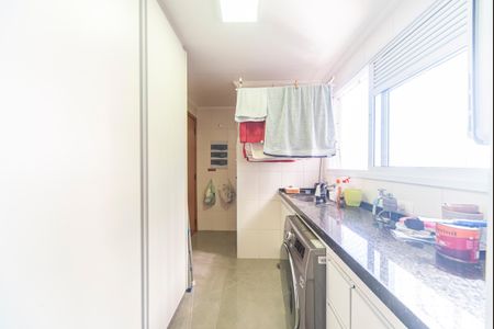 Apartamento à venda com 126m², 3 quartos e 3 vagas Apartamento à venda com 126m², 3 quartos e 3 vagasÁrea de Serviço