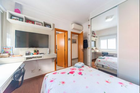 Apartamento à venda com 126m², 3 quartos e 3 vagas Apartamento à venda com 126m², 3 quartos e 3 vagasQuarto 3