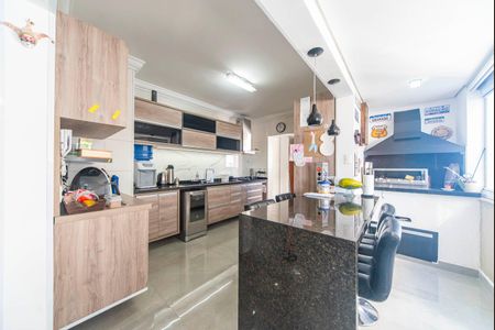Cozinha  de apartamento à venda com 3 quartos, 126m² em Vila Scarpelli, Santo André
