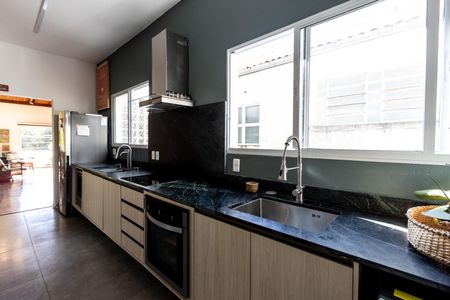 Casa à venda com 146m², 2 quartos e 1 vaga