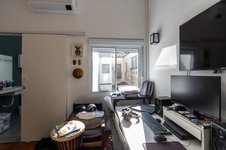 Casa à venda com 146m², 2 quartos e 1 vaga