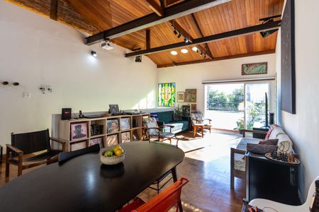 Casa à venda com 146m², 2 quartos e 1 vaga