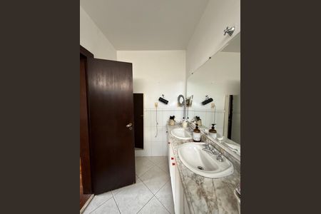 Apartamento à venda com 183m², 3 quartos e 1 vaga