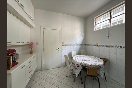 Apartamento à venda com 183m², 3 quartos e 1 vaga