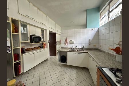 Apartamento à venda com 183m², 3 quartos e 1 vaga