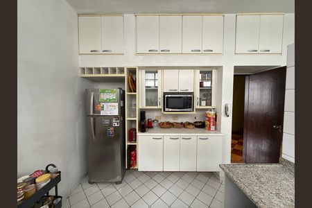 Apartamento à venda com 183m², 3 quartos e 1 vaga