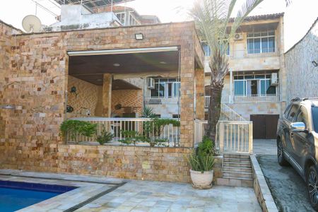 Casa para alugar com 600m², 4 quartos e 4 vagas Casa para alugar com 600m², 4 quartos e 4 vagasÁrea Externa