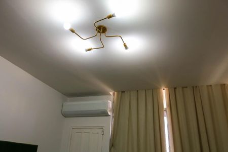 Casa para alugar com 600m², 4 quartos e 4 vagas Casa para alugar com 600m², 4 quartos e 4 vagasQuarto Suite - 2º Pavimento