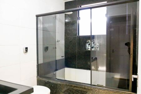 Casa para alugar com 600m², 4 quartos e 4 vagas Casa para alugar com 600m², 4 quartos e 4 vagasBanheiro - 2º Pavimento