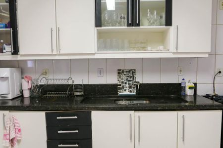 Casa para alugar com 600m², 4 quartos e 4 vagas Casa para alugar com 600m², 4 quartos e 4 vagasCozinha 1º Pavimento