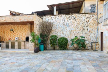 Casa para alugar com 600m², 4 quartos e 4 vagas Casa para alugar com 600m², 4 quartos e 4 vagasÁrea Externa