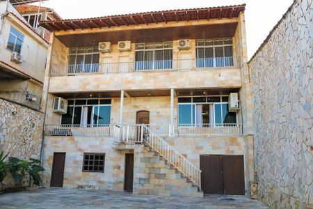 Fachada de casa à venda com 3 quartos, 192m² em Cachambi, Rio de Janeiro