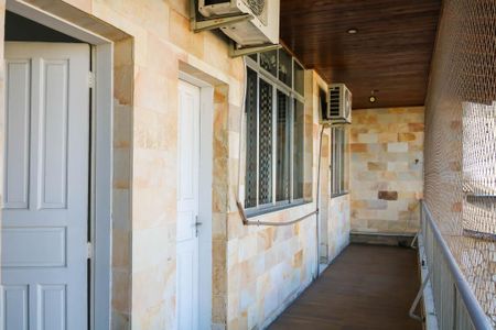 Casa para alugar com 600m², 4 quartos e 4 vagas Casa para alugar com 600m², 4 quartos e 4 vagasVaranda dos Quartos 2º Pavimento