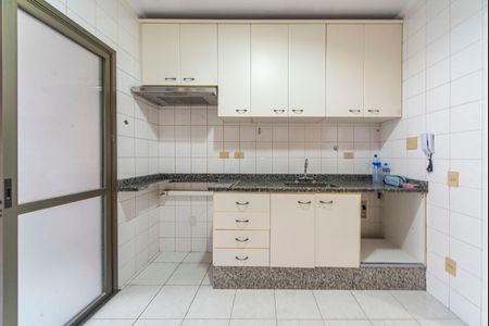 Apartamento para alugar com 100m², 3 quartos e 2 vagas Apartamento para alugar com 100m², 3 quartos e 2 vagasCozinha