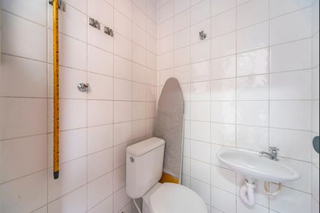 Apartamento para alugar com 100m², 3 quartos e 2 vagas Apartamento para alugar com 100m², 3 quartos e 2 vagasBanheiro de serviço