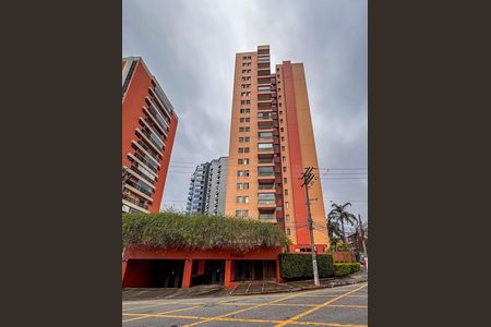 Apartamento para alugar com 100m², 3 quartos e 2 vagas Apartamento para alugar com 100m², 3 quartos e 2 vagasFachada e portaria