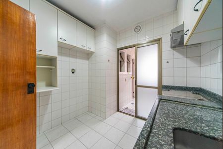 Apartamento para alugar com 100m², 3 quartos e 2 vagas Apartamento para alugar com 100m², 3 quartos e 2 vagasCozinha