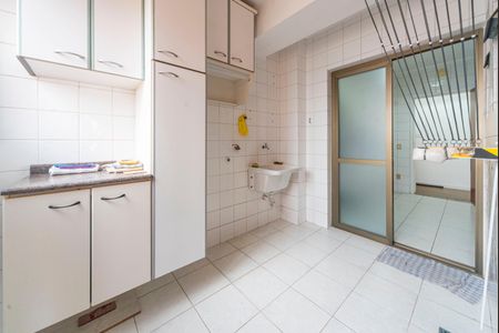 Apartamento para alugar com 100m², 3 quartos e 2 vagas Apartamento para alugar com 100m², 3 quartos e 2 vagasÁrea de Serviço
