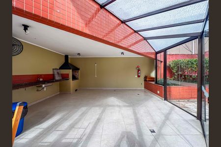 Apartamento para alugar com 100m², 3 quartos e 2 vagas Apartamento para alugar com 100m², 3 quartos e 2 vagasÁrea comum - Churrasqueira
