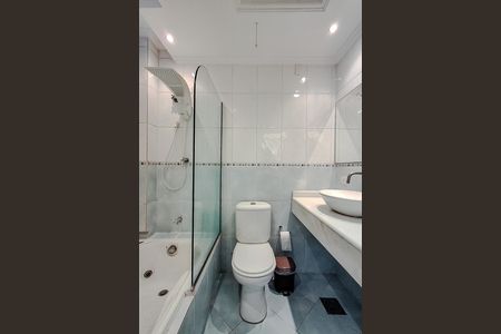Apartamento para alugar com 65m², 2 quartos e 1 vaga Apartamento para alugar com 65m², 2 quartos e 1 vagaBanheiro da Suíte