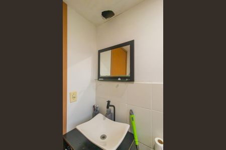 Banheiro de apartamento para alugar com 2 quartos, 50m² em Estância Velha, Canoas