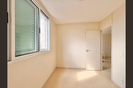 Quarto 1 de apartamento para alugar com 2 quartos, 53m² em Jardim Iris, São Paulo