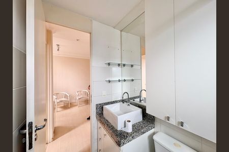 Banheiro de apartamento para alugar com 2 quartos, 53m² em Jardim Iris, São Paulo