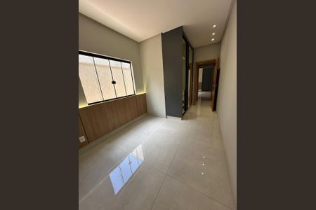 Casa à venda com 210m², 3 quartos e 3 vagas Casa à venda com 210m², 3 quartos e 3 vagasQuarto