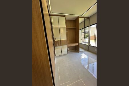 Quarto de casa à venda com 3 quartos, 210m² em Jardim Atlântico, Goiânia