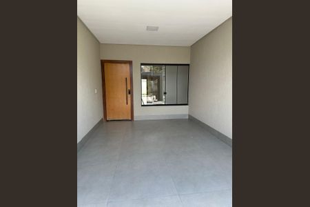 Casa à venda com 210m², 3 quartos e 3 vagas Casa à venda com 210m², 3 quartos e 3 vagasÁrea Externa