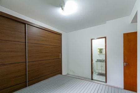 Suíte de apartamento à venda com 2 quartos, 70m² em Vila Dusi, São Bernardo do Campo