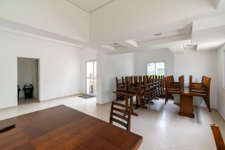 Apartamento para alugar com 54m², 2 quartos e 1 vaga Apartamento para alugar com 54m², 2 quartos e 1 vagaÁrea comum - Salão de festas