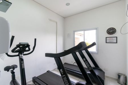 Apartamento para alugar com 54m², 2 quartos e 1 vaga Apartamento para alugar com 54m², 2 quartos e 1 vagaÁrea comum - Academia