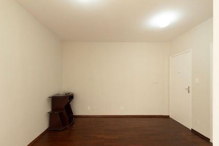 Apartamento para alugar com 80m², 2 quartos e 1 vaga