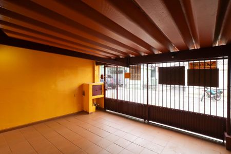 Garagem de casa à venda com 2 quartos, 125m² em Jardim Santa Terezinha (pedreira), Diadema