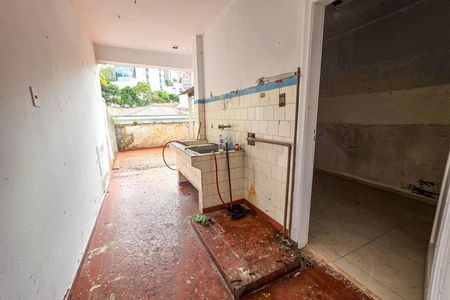 Área de serviço de casa para alugar com 3 quartos, 210m² em Liberdade, São Paulo