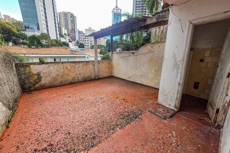Quintal de casa para alugar com 3 quartos, 210m² em Liberdade, São Paulo