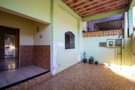 Casa para alugar com 70m², 2 quartos e 1 vagaQuintal