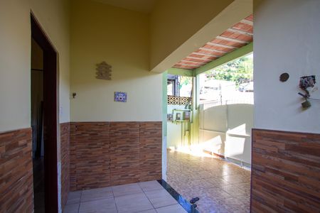 Casa para alugar com 70m², 2 quartos e 1 vagaQuintal